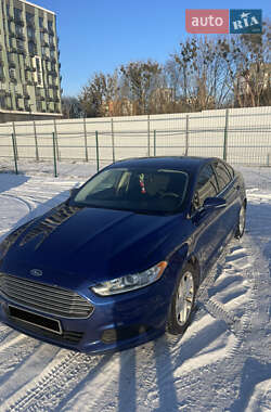 Седан Ford Fusion 2015 в Киеве