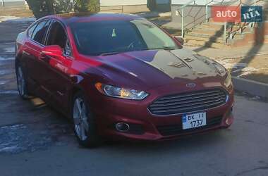 Седан Ford Fusion 2013 в Ровно