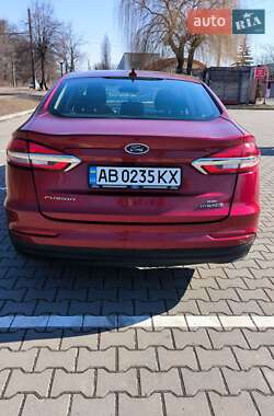 Седан Ford Fusion 2019 в Виннице