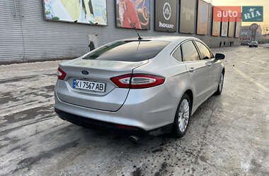 Седан Ford Fusion 2014 в 