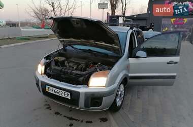 Хэтчбек Ford Fusion 2007 в 