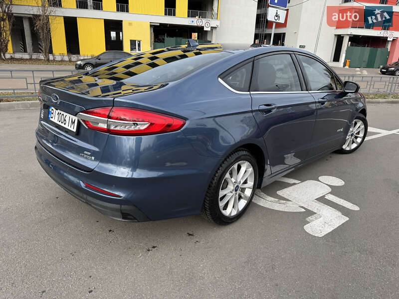 Седан Ford Fusion 2019 в Киеве