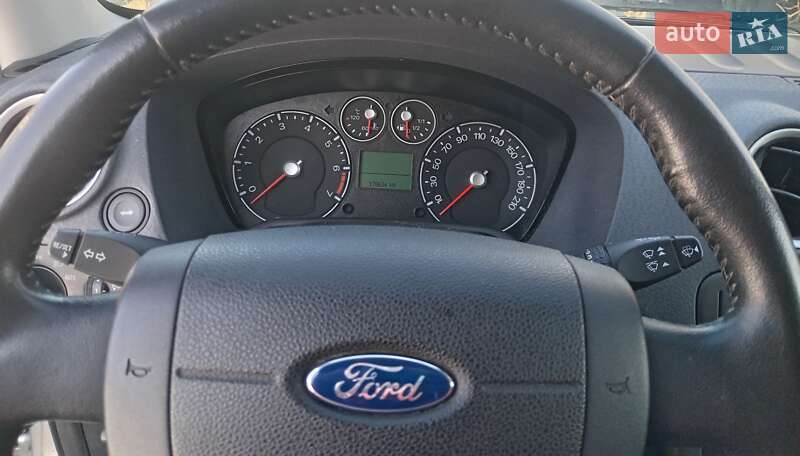 Хетчбек Ford Fusion 2006 в Талалаївці