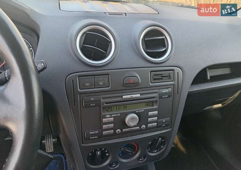 Хетчбек Ford Fusion 2006 в Талалаївці