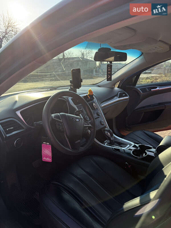 Седан Ford Fusion 2014 в Одесі