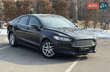 Седан Ford Fusion 2013 в Києві