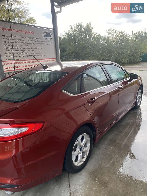 Седан Ford Fusion 2014 в Білій Церкві