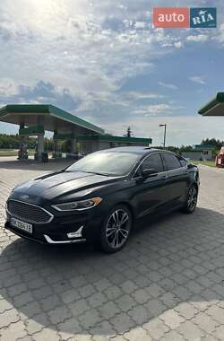 Седан Ford Fusion 2019 в Луцьку