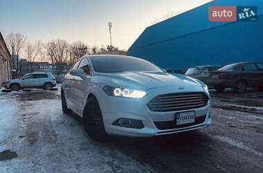 Седан Ford Fusion 2016 в Полтаві