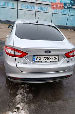 Седан Ford Fusion 2013 в Полтаві