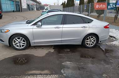 Седан Ford Fusion 2013 в Полтаві