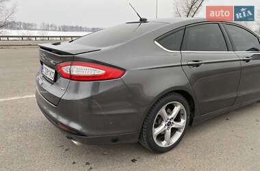 Седан Ford Fusion 2015 в Ромнах