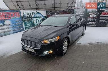 Седан Ford Fusion 2015 в Калуше