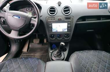 Хетчбек Ford Fusion 2008 в Ржищеві