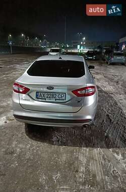 Седан Ford Fusion 2013 в Полтаві