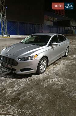 Седан Ford Fusion 2013 в Полтаві