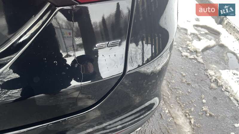 Седан Ford Fusion 2015 в Гнівані