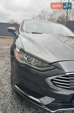 Седан Ford Fusion 2016 в 