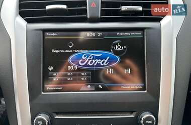 Седан Ford Fusion 2014 в 