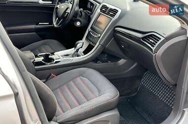Седан Ford Fusion 2014 в 