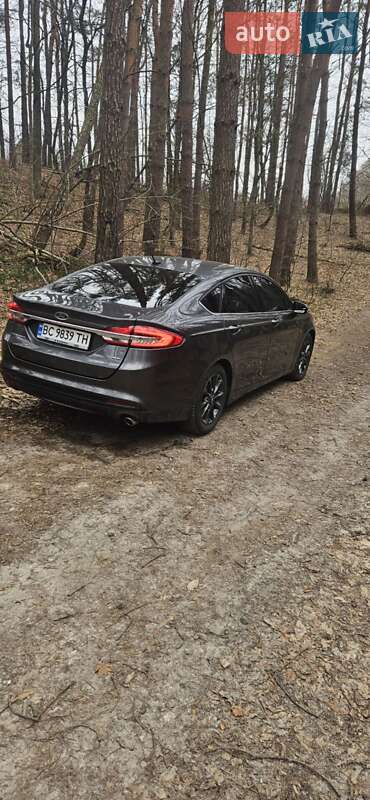 Седан Ford Fusion 2016 в Львові