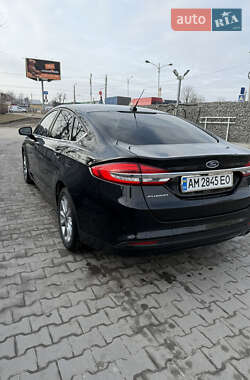 Седан Ford Fusion 2017 в 