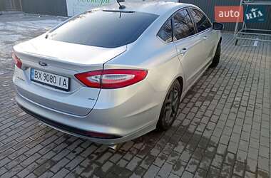 Седан Ford Fusion 2012 в 