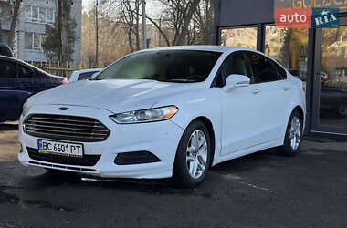 Седан Ford Fusion 2013 в Львові