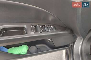 Седан Ford Fusion 2017 в 