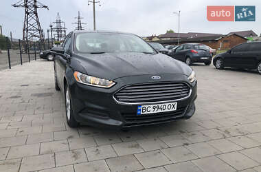Седан Ford Fusion 2014 в 
