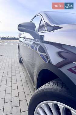 Седан Ford Fusion 2016 в 