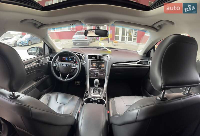 Седан Ford Fusion 2016 в Одесі