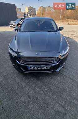 Седан Ford Fusion 2015 в 