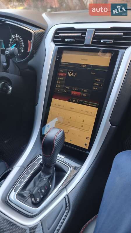 Седан Ford Fusion 2015 в Львові
