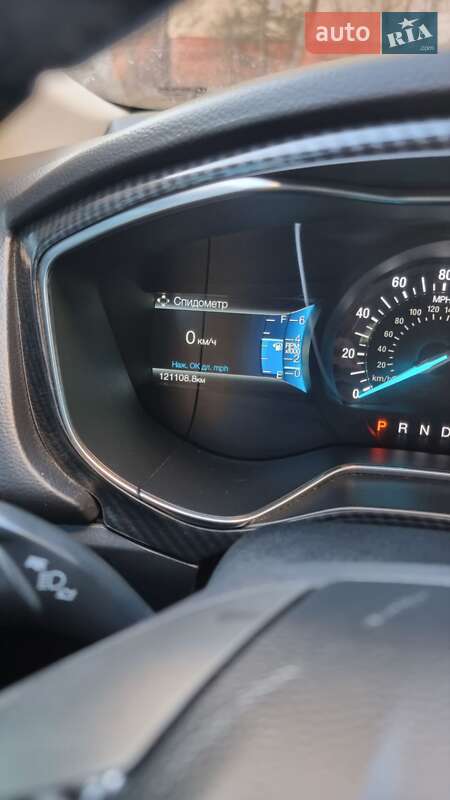 Седан Ford Fusion 2015 в Львові