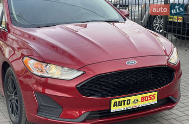 Седан Ford Fusion 2020 в 