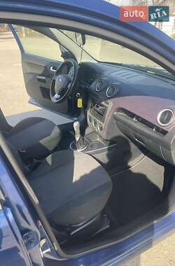 Хэтчбек Ford Fusion 2007 в 