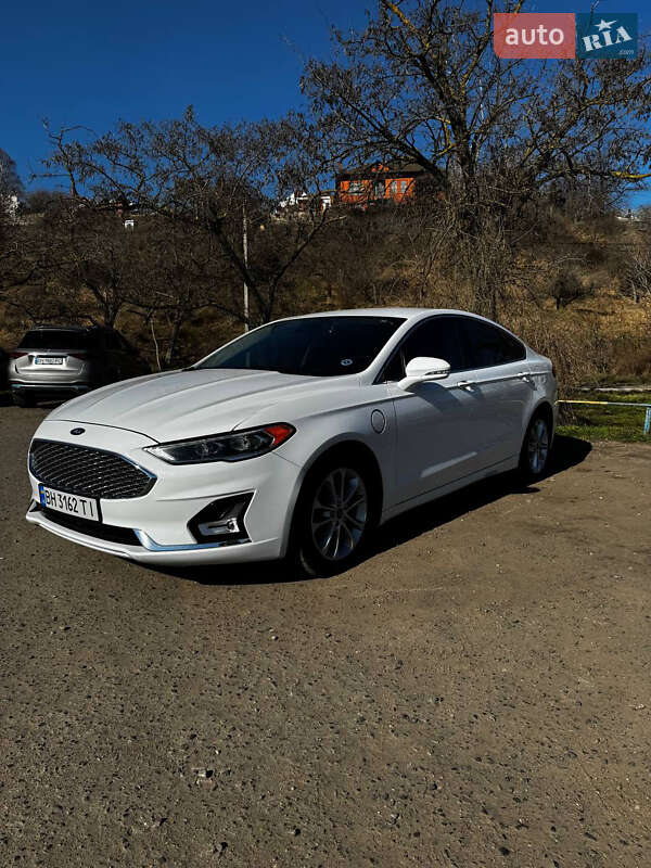 Седан Ford Fusion 2020 в Одессе