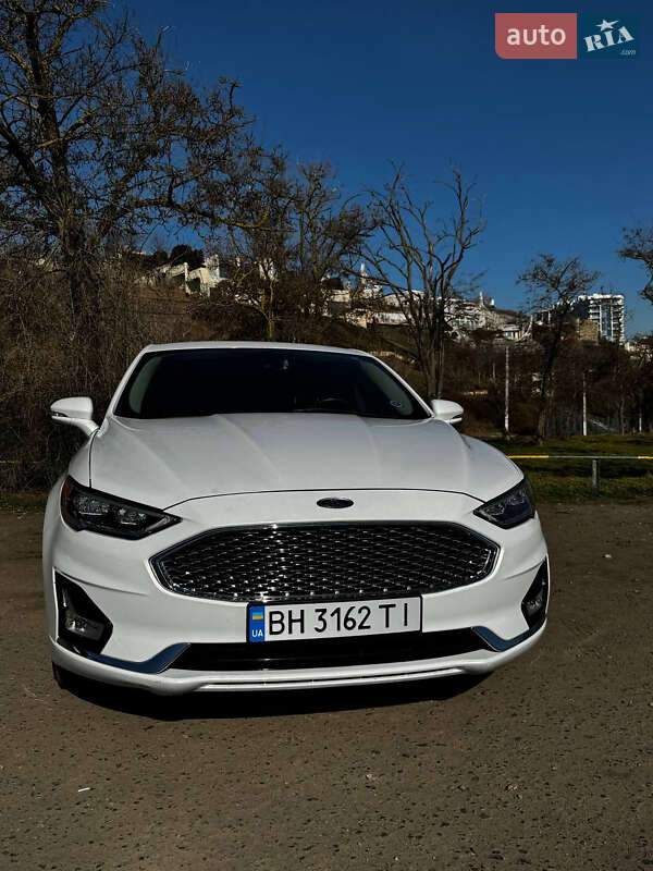 Седан Ford Fusion 2020 в Одессе