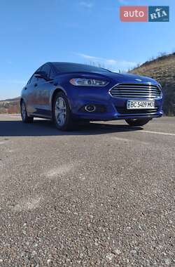 Седан Ford Fusion 2015 в 