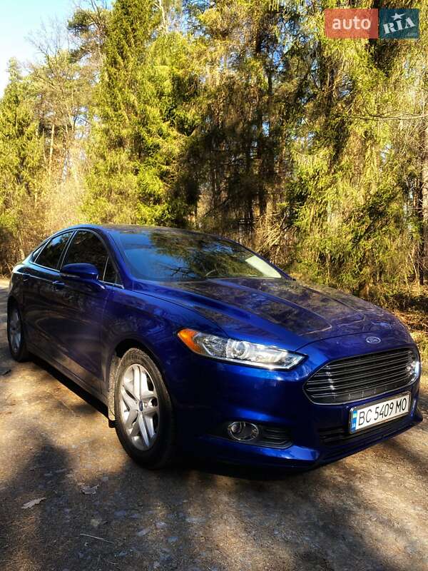 Седан Ford Fusion 2015 в Буске