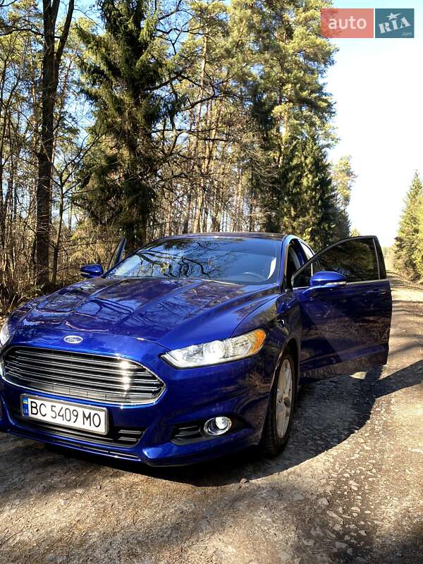 Седан Ford Fusion 2015 в Буске