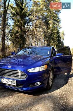 Седан Ford Fusion 2015 в 