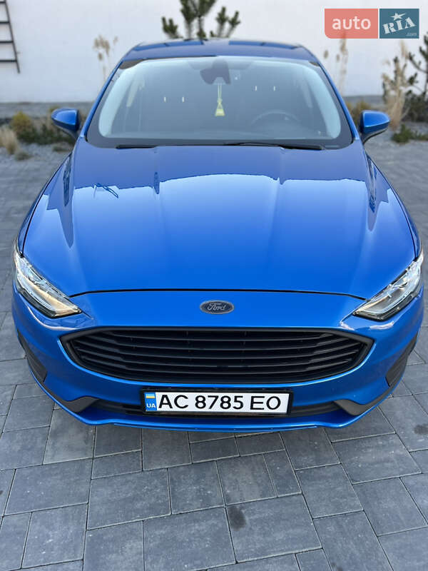 Седан Ford Fusion 2020 в Луцке