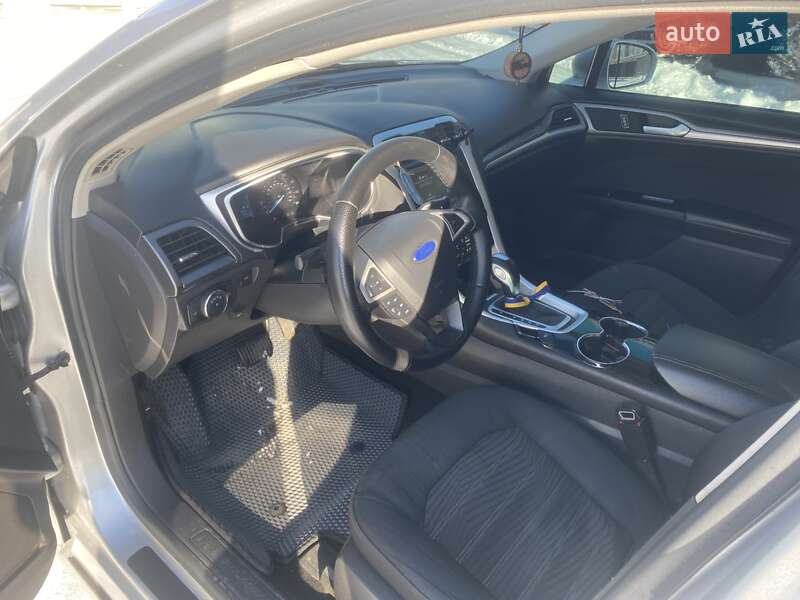Седан Ford Fusion 2015 в Киеве фото 9 Седан Ford Fusion 2015 в Киеве