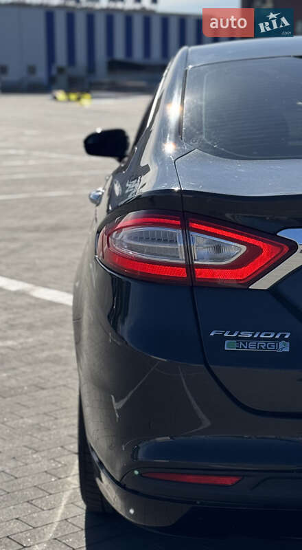 Седан Ford Fusion 2015 в Одессе