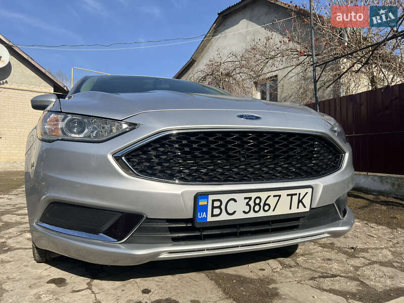 Седан Ford Fusion 2017 в Львове