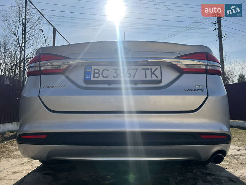 Седан Ford Fusion 2017 в Львове