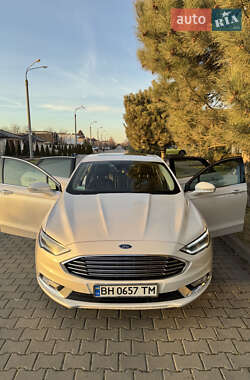 Седан Ford Fusion 2016 в Одесі