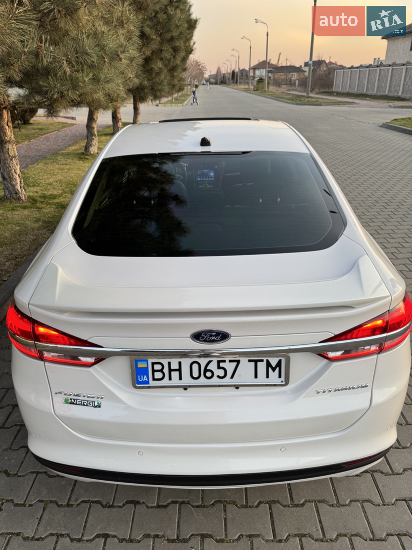 2016 Ford Fusion - мініатюра 16